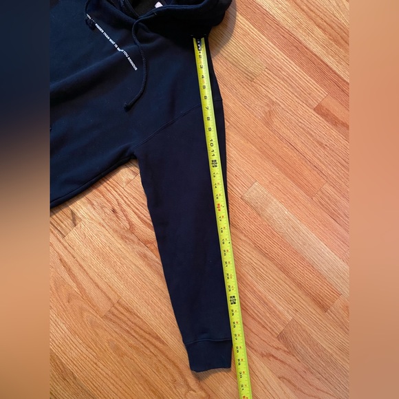 Sweatshirt - Picture 5 of 8